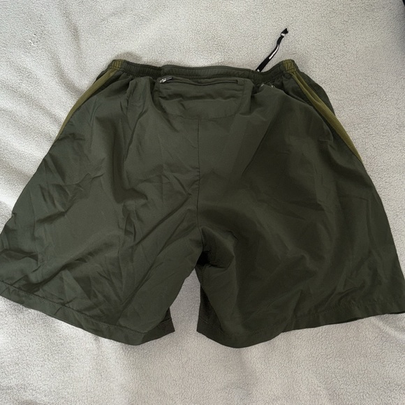 Nike DriFit Running Shorts - Picture 2 of 2